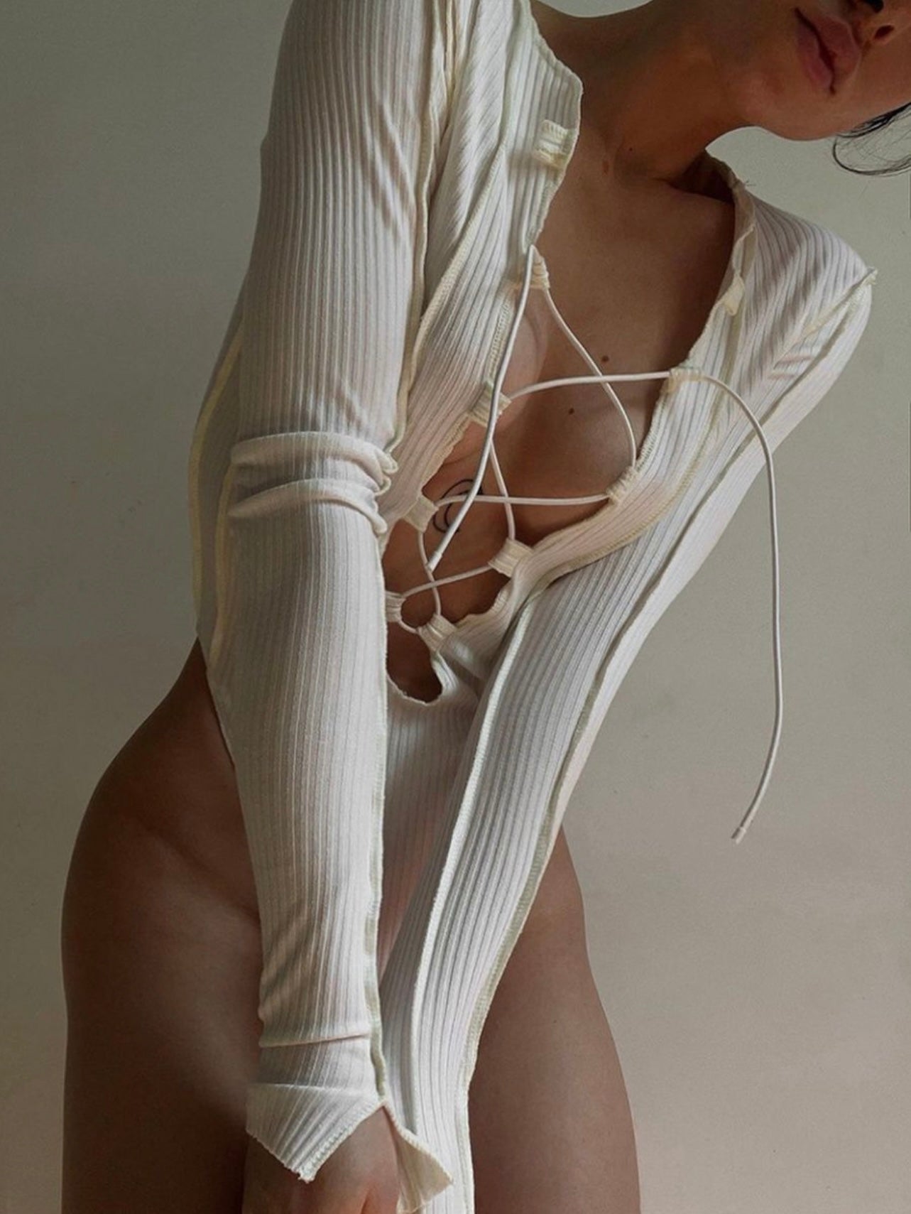 Lacing bodysuit “Crème”